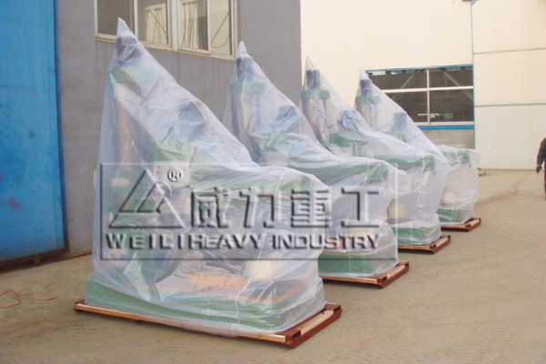 出口的機械搖臂鉆床設備
