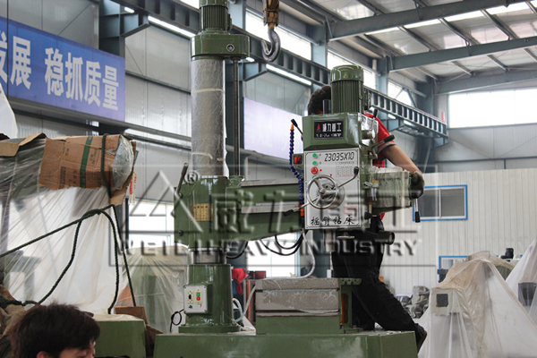 ZQ3035機械搖臂鉆床車(chē)間加工完成圖