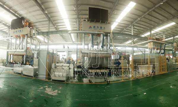 客戶(hù)訂購了4臺玻璃鋼水箱成型機設備