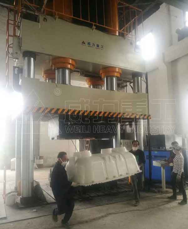 1500噸玻璃鋼化糞池模壓壓力機