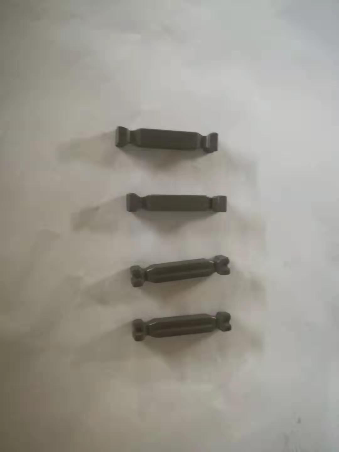 使用鐵粉壓制成型的漁網(wǎng)墜子
