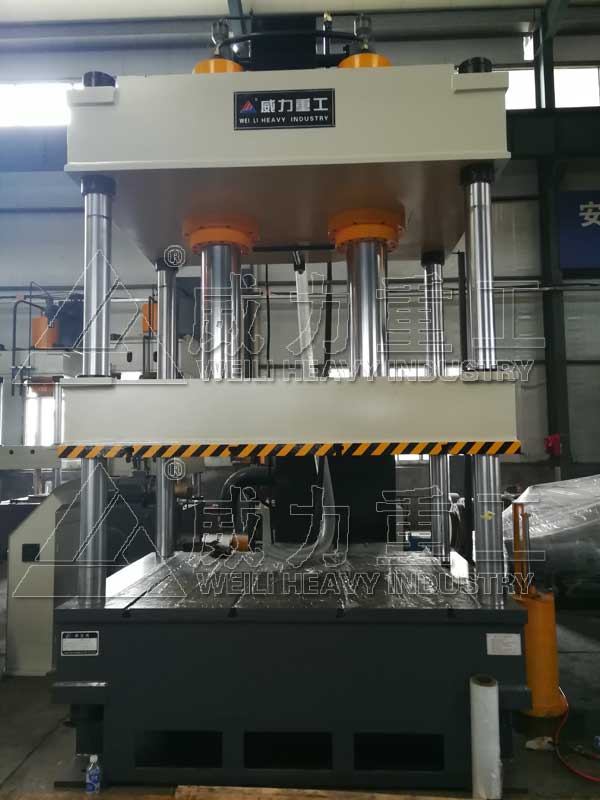 315噸四柱液壓機