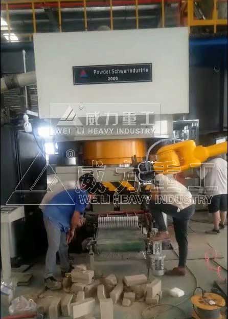 陶瓷瓦快速模壓液壓機工作原理與精度調整