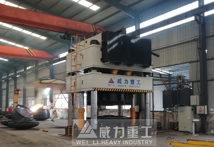 2500噸四柱液壓機熱壓復合材料模壓托盤(pán)的工藝