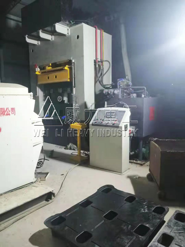 框架式復合模壓托盤(pán)熱壓成型液壓機