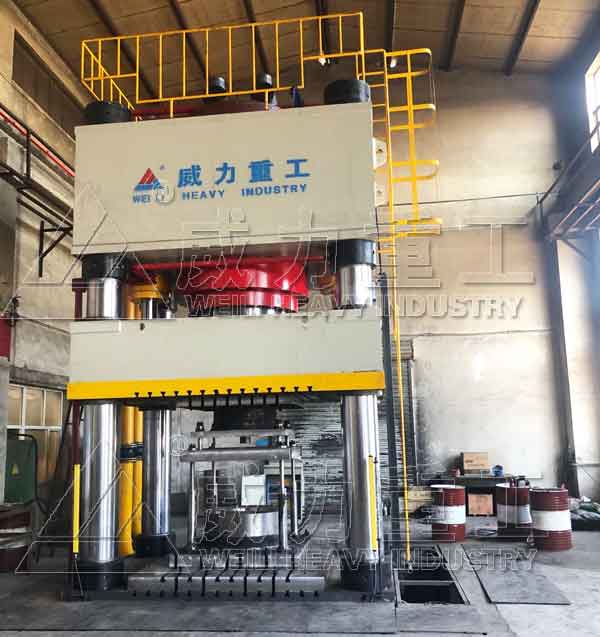 4000噸紫銅件熱擠壓成型液壓機